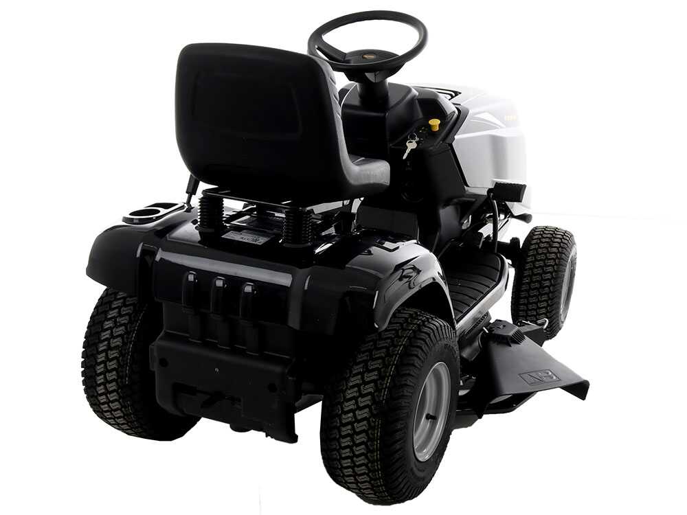 El Alpina AT3 98 HA es un tractor cortacésped de gasolina equipado con un motor ST 400 Powered by STIGA de 414 cm³