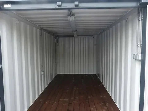Contenedor Marítimo Nuevo de 15 Pies con Instalación Eléctrica, Rejillas de Ventilación y Cierre con Llave